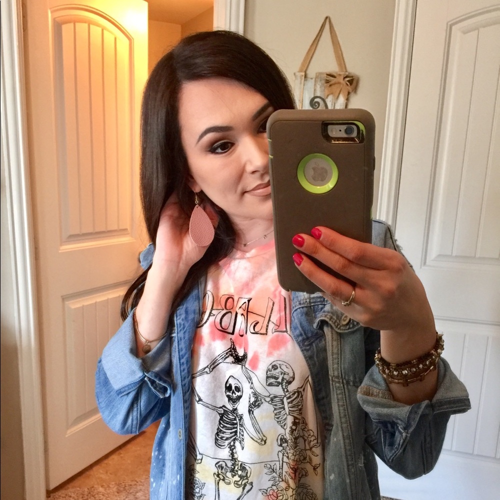 Riah fashion nude leather teardrop earrings New - Picture 2 of 2